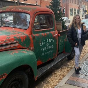 Meet your Posher, Brittany